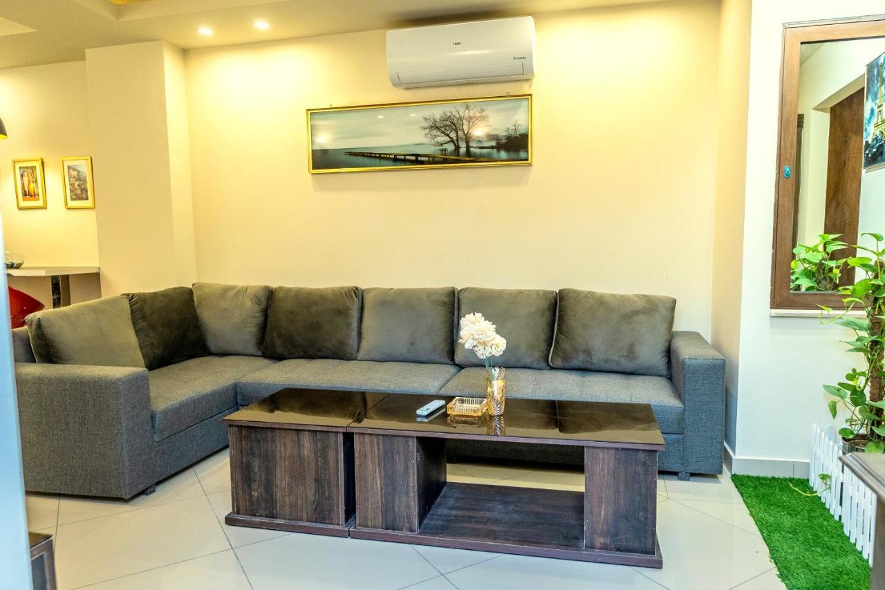 The Millenial Apartments & Suites Bahria Town 라왈핀디 외부 사진