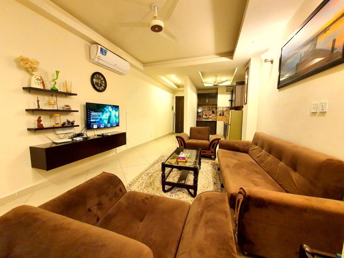 The Millenial Apartments & Suites Bahria Town 라왈핀디 외부 사진