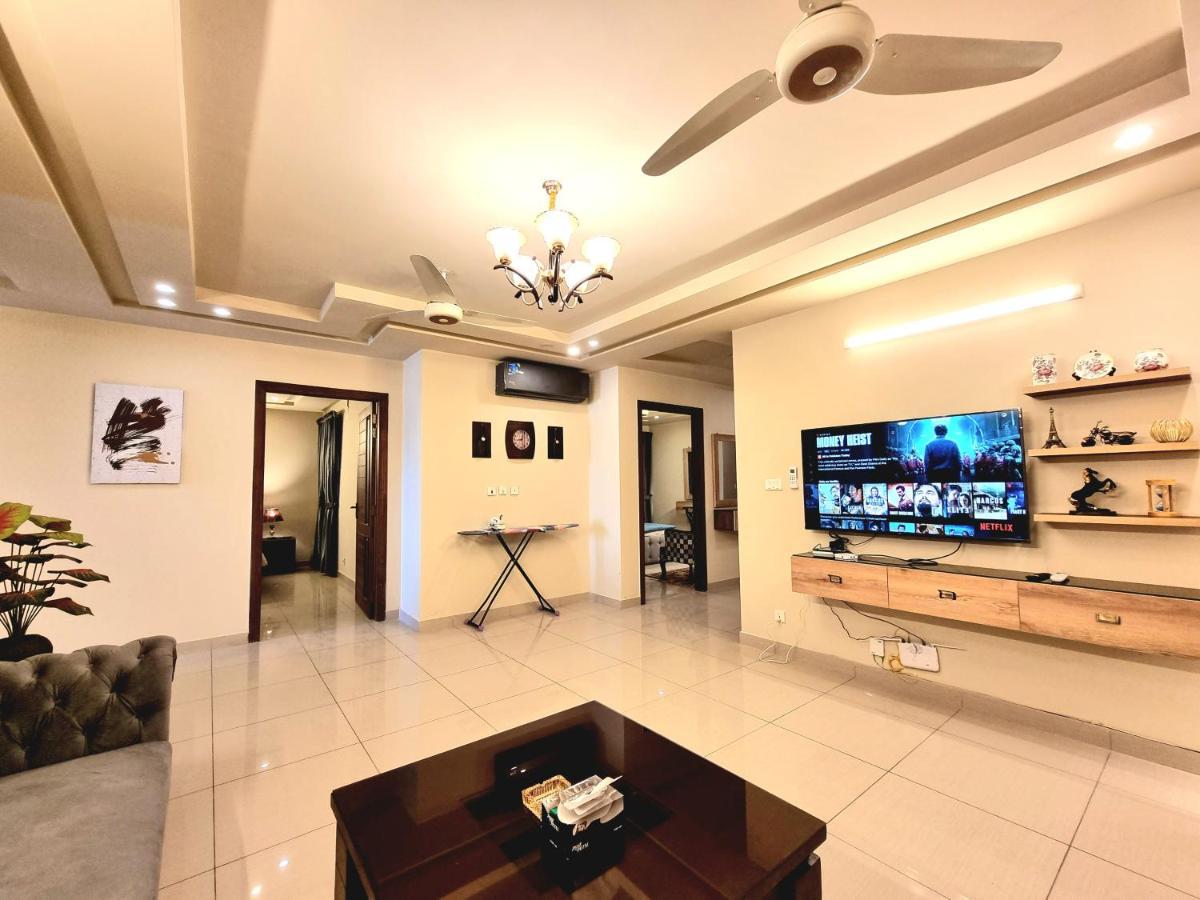 The Millenial Apartments & Suites Bahria Town 라왈핀디 외부 사진