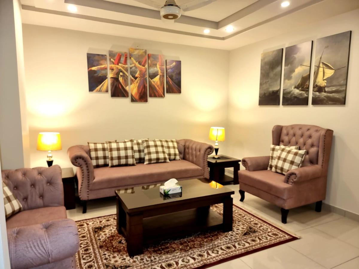 The Millenial Apartments & Suites Bahria Town 라왈핀디 외부 사진
