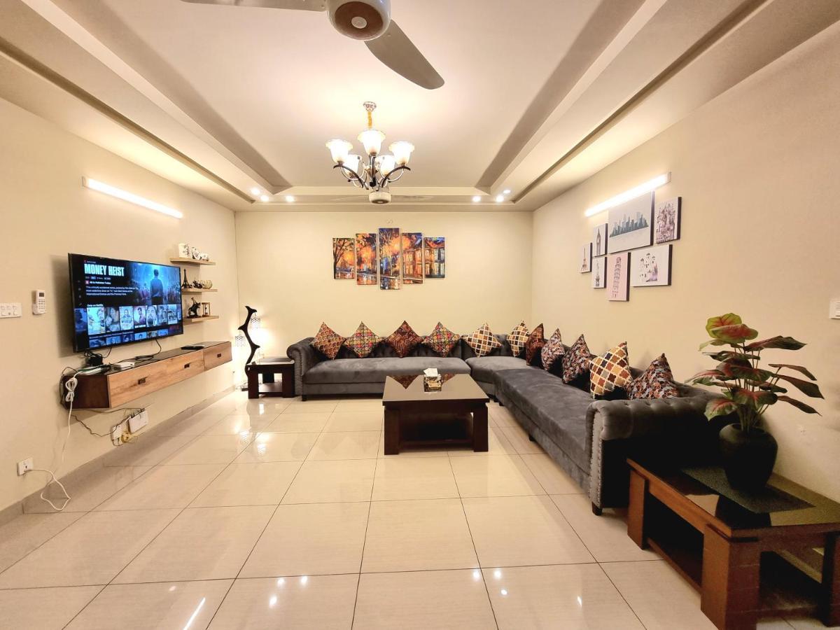 The Millenial Apartments & Suites Bahria Town 라왈핀디 외부 사진