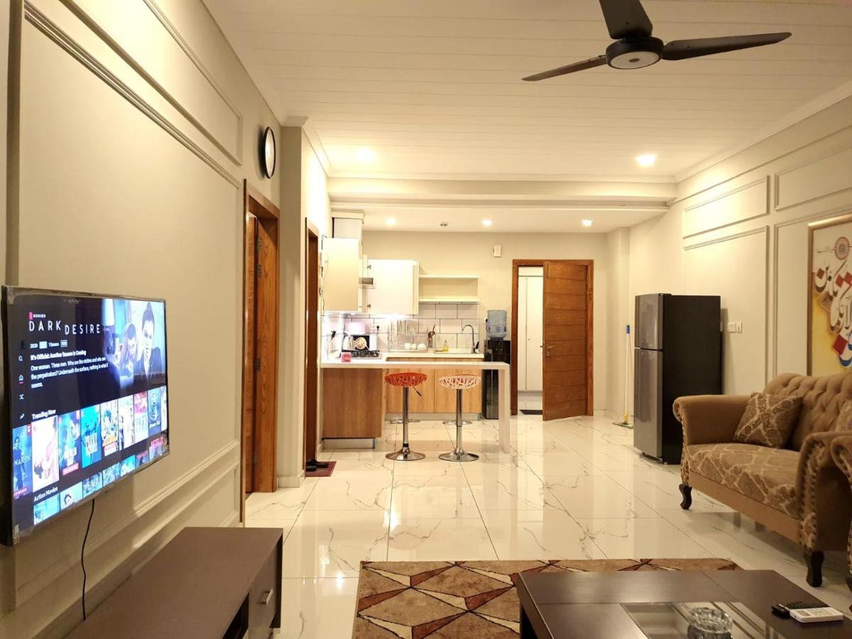 The Millenial Apartments & Suites Bahria Town 라왈핀디 외부 사진