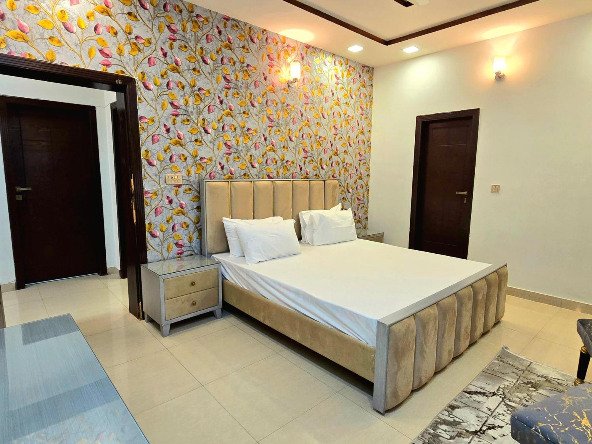 The Millenial Apartments & Suites Bahria Town 라왈핀디 외부 사진