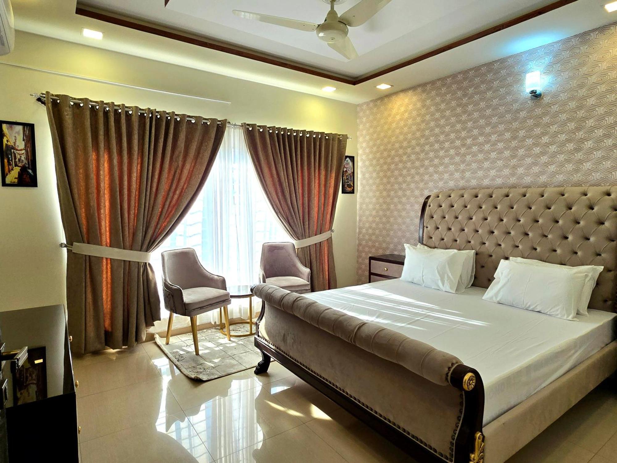 The Millenial Apartments & Suites Bahria Town 라왈핀디 객실 사진