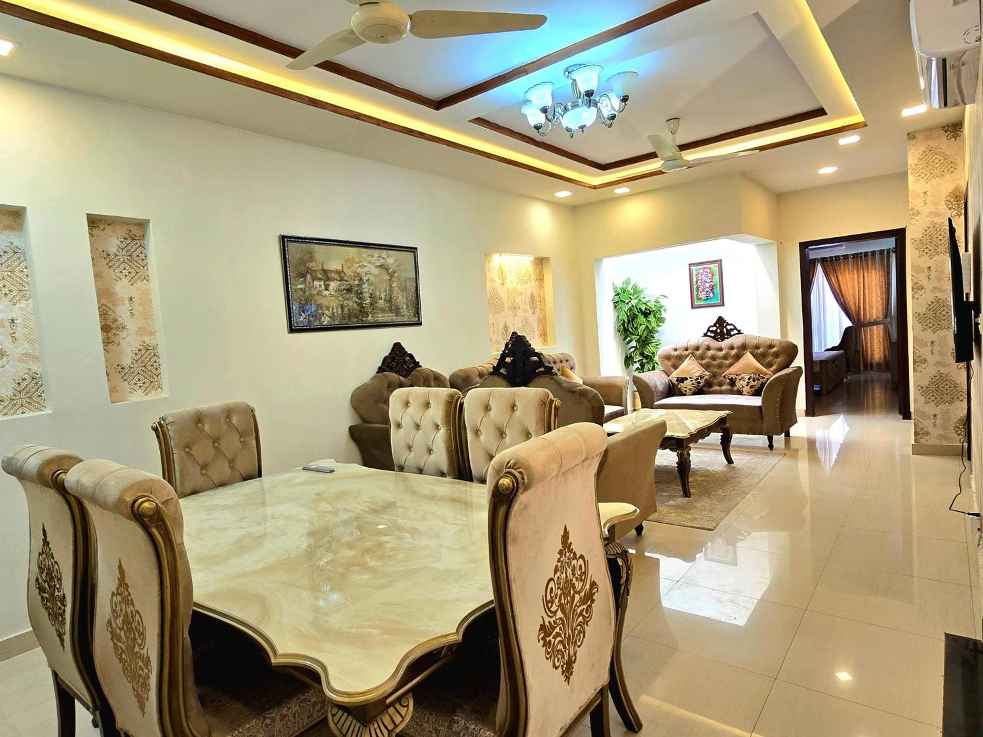 The Millenial Apartments & Suites Bahria Town 라왈핀디 객실 사진