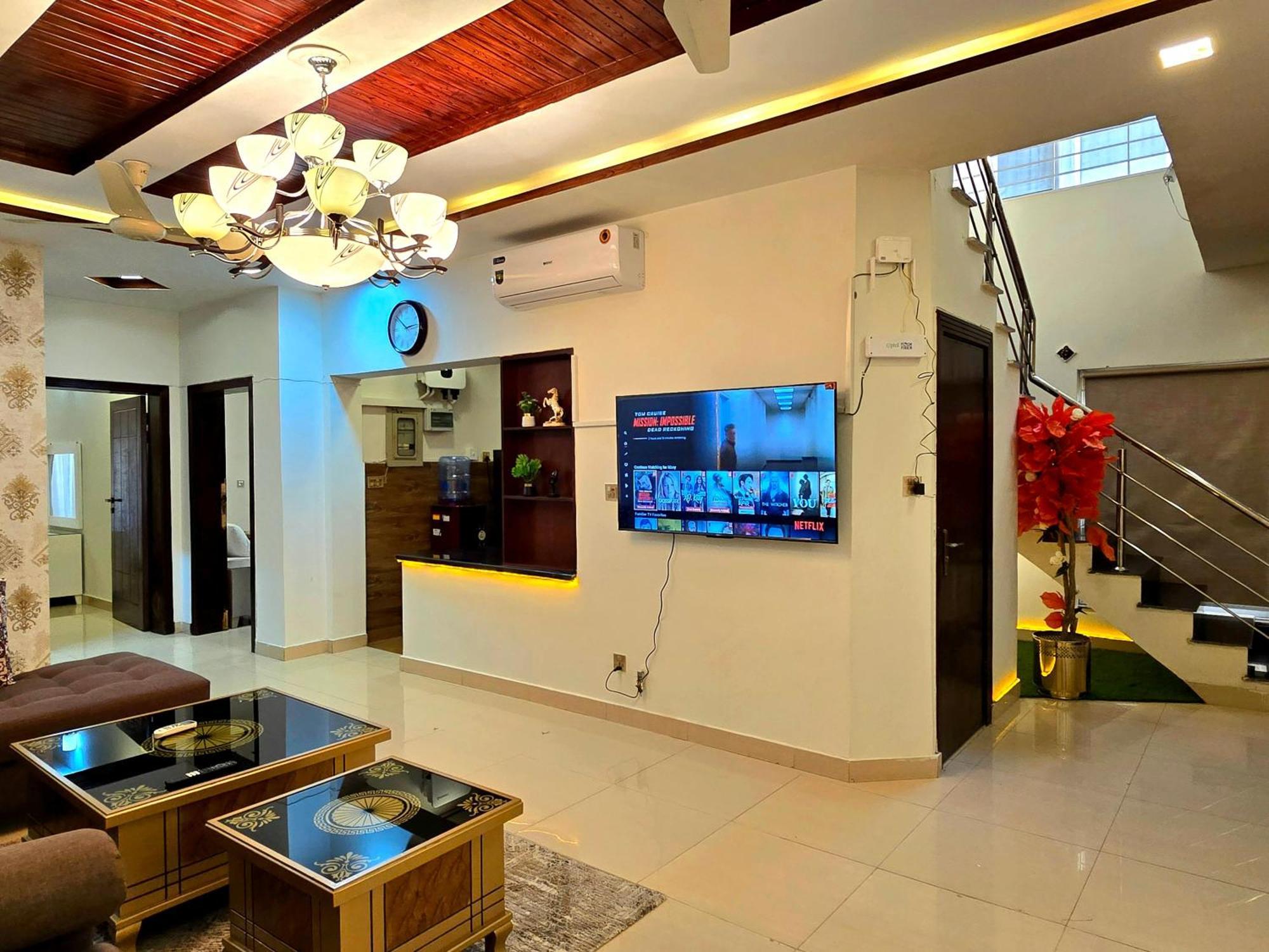 The Millenial Apartments & Suites Bahria Town 라왈핀디 외부 사진