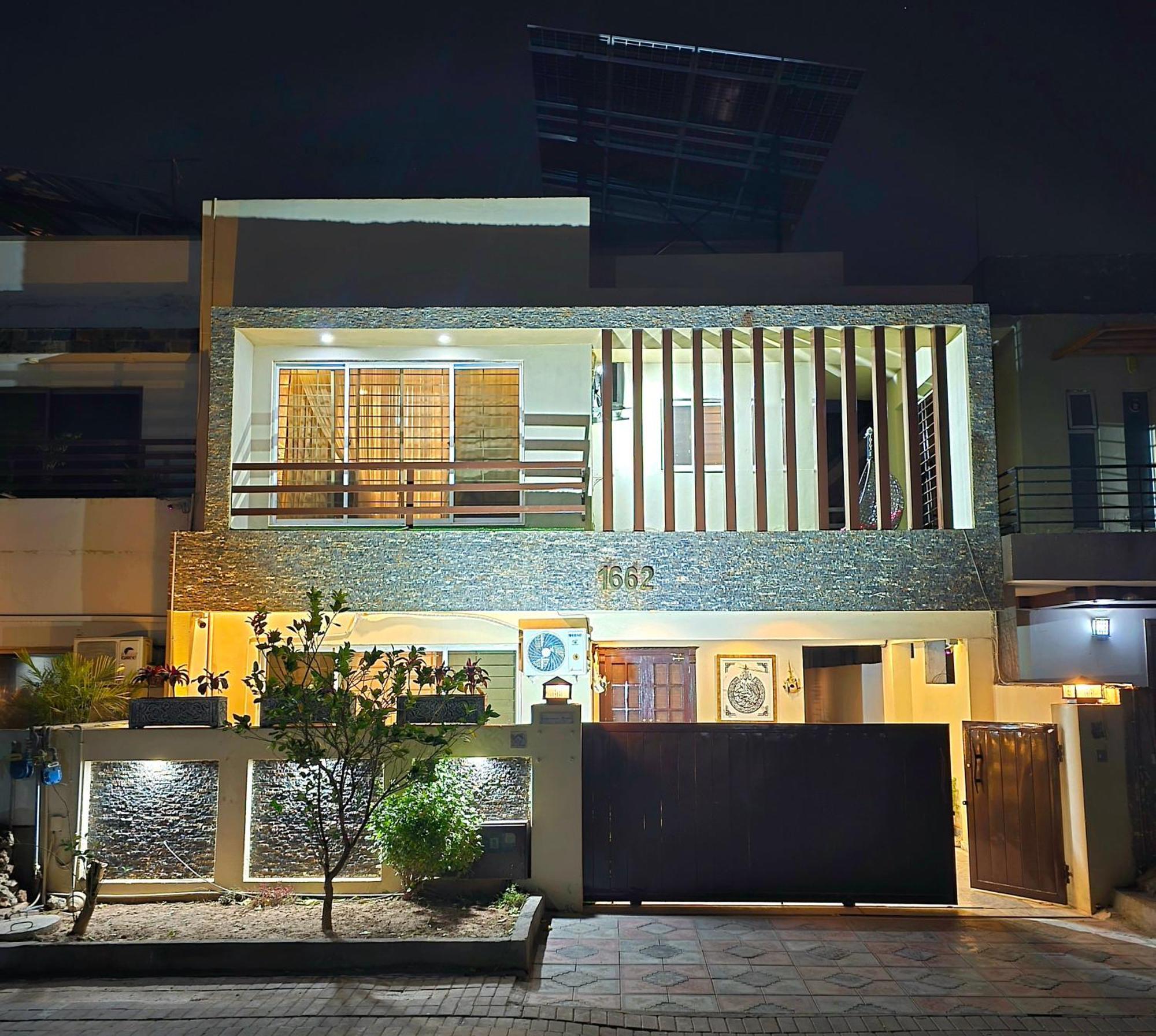 The Millenial Apartments & Suites Bahria Town 라왈핀디 객실 사진